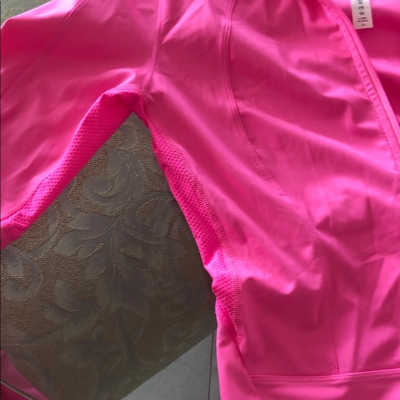 lululemon athletica Pink Zip-Up Sweatshirt NWOT - Picture 14 of 15